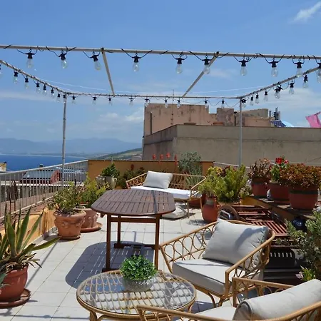 La Terrazza Sul Mare Ai Piedi Del Castello 아파트 카스텔사르도
