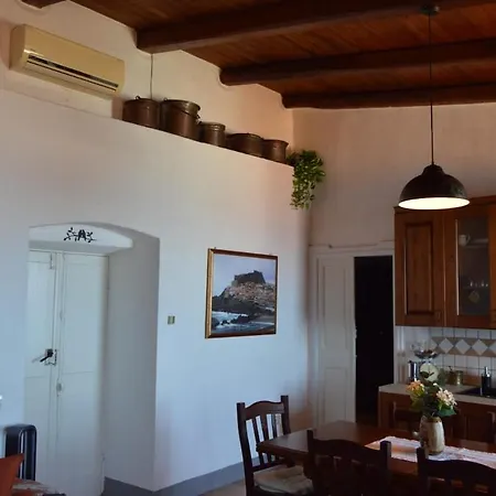 La Terrazza Sul Mare Ai Piedi Del Castello Daire *