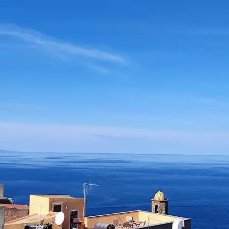 La Terrazza Sul Mare Ai Piedi Del Castello *